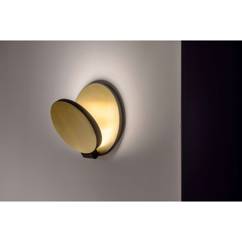 The Gravy Wall Sconce from Koncept in detail.