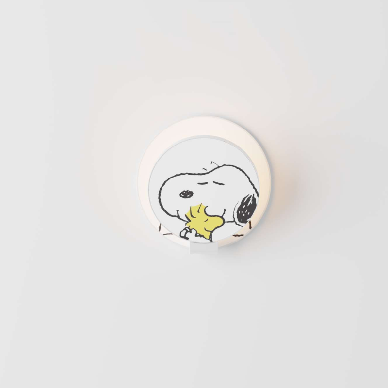 The Peanuts Edition Gravy Wall Sconce  from Koncept in the Snoopy and Woodstock style from the front.