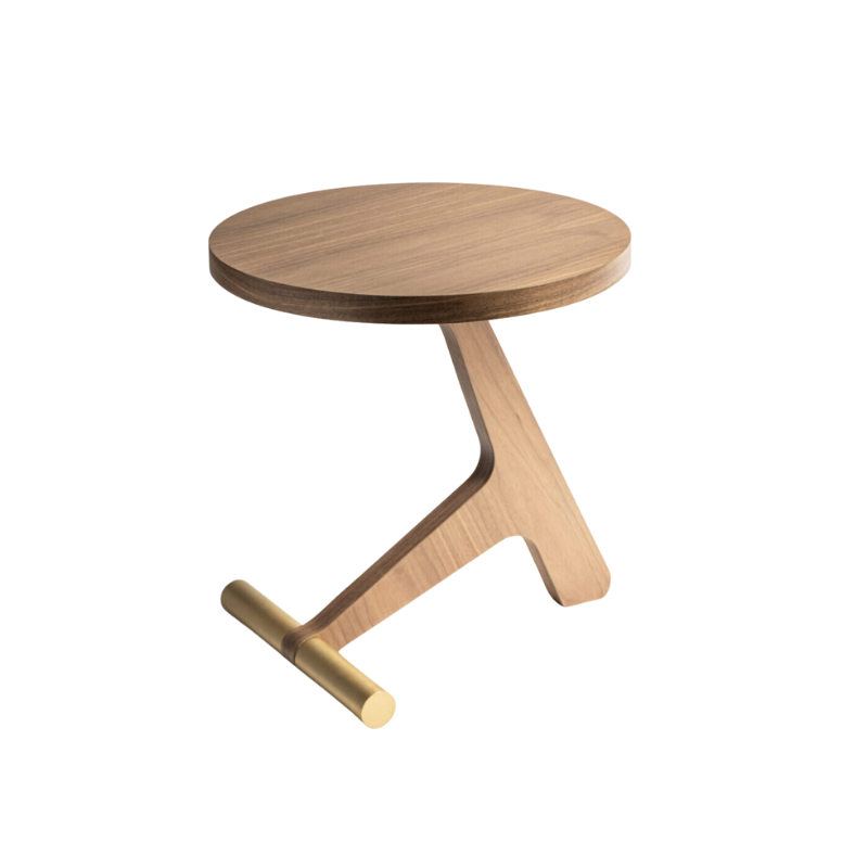 The Puntero Side Table from Nomon with the walnut tabletop.