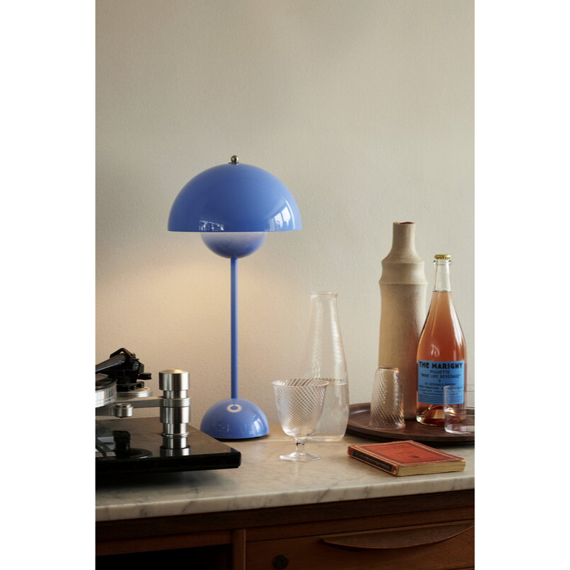 The Flowerpot VP3 Table Lamp from &Tradition in a bar.