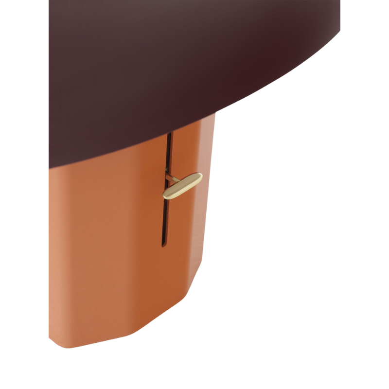 The Montera Table Lamp from &Tradition in amber and ruby in a close up.