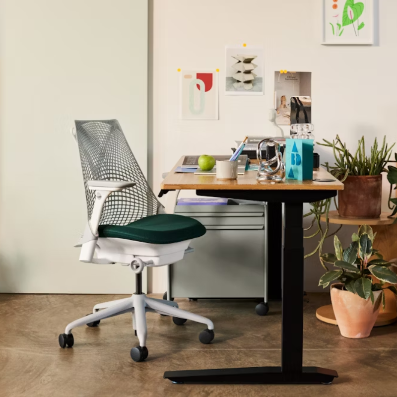 The OE1 Trolley from Herman Miller in a business.