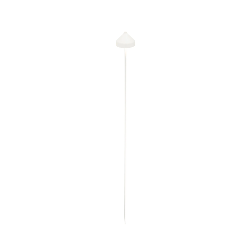 The Amelie Pro Garden Lamp from Zafferano in white.